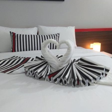 Hi Hotel Senen Jakarta Exterior photo