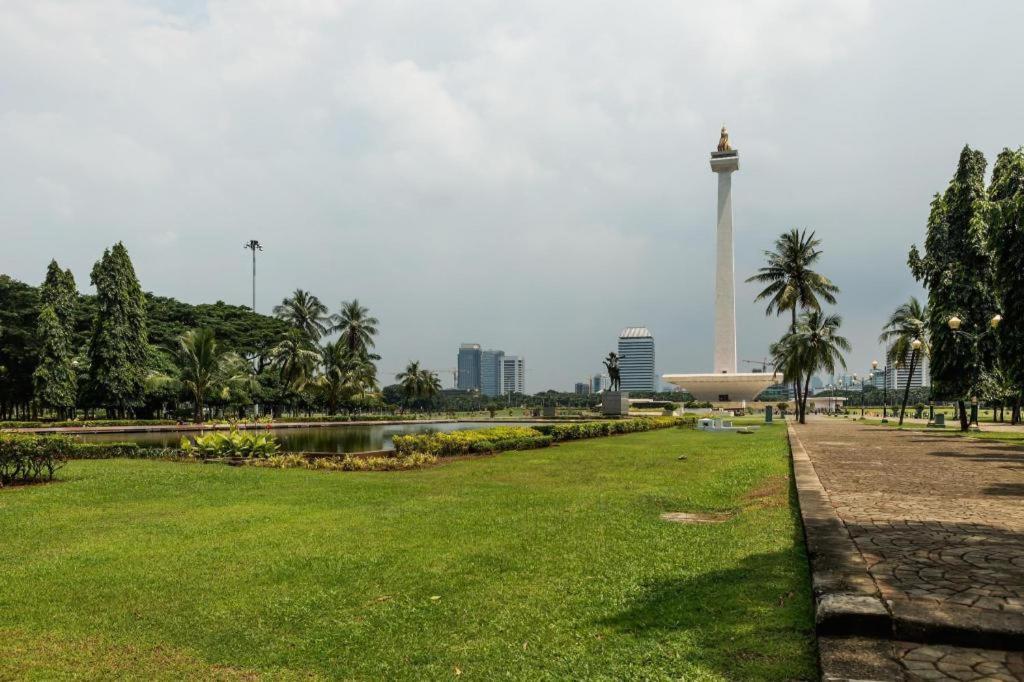Hi Hotel Senen Jakarta Exterior photo